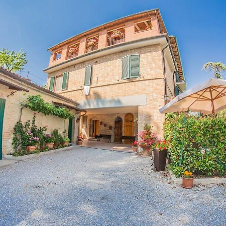 I Due Cipressi Guest House Torrenieri Екстериор снимка