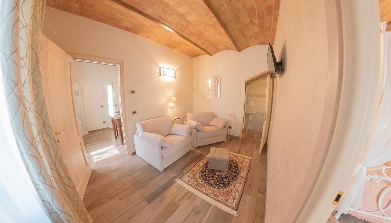 I Due Cipressi Guest House Torrenieri Екстериор снимка