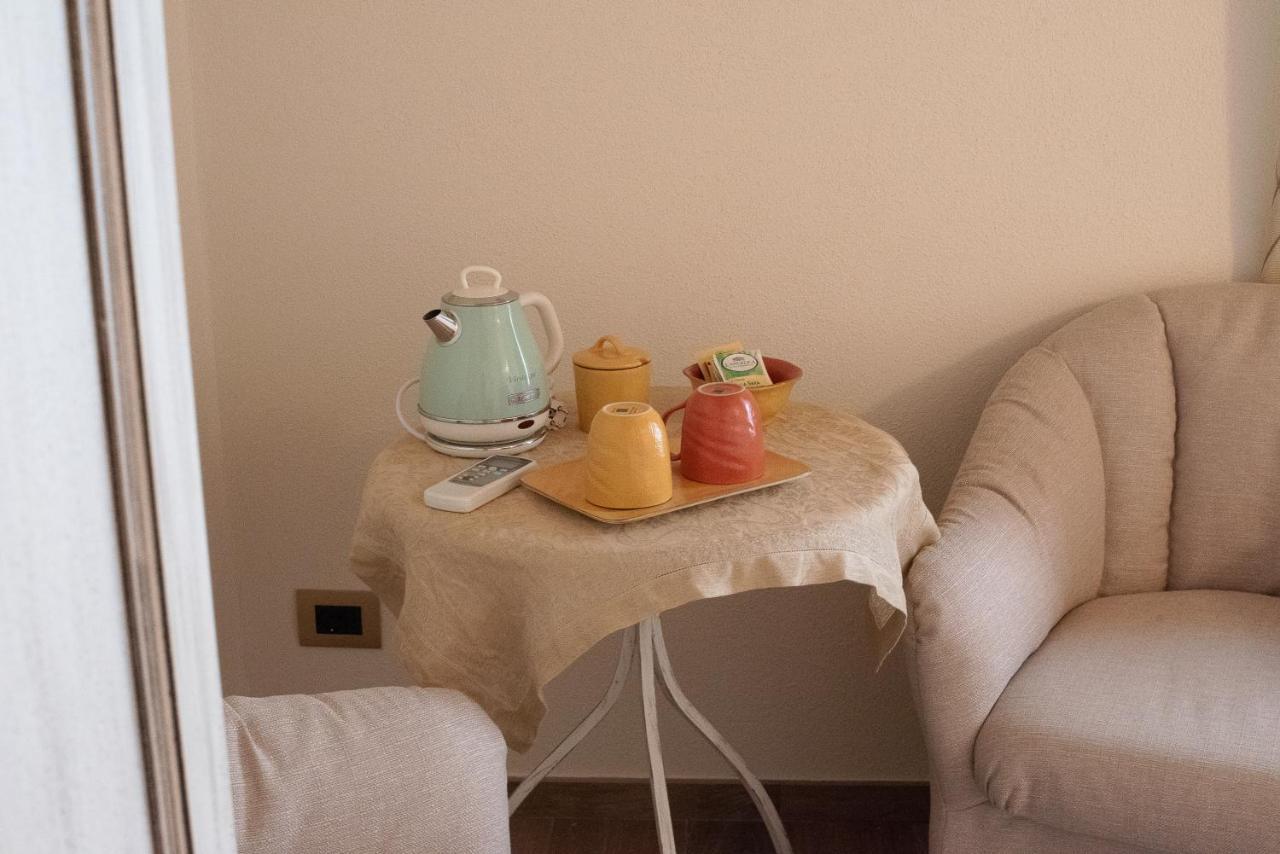 I Due Cipressi Guest House Torrenieri Екстериор снимка