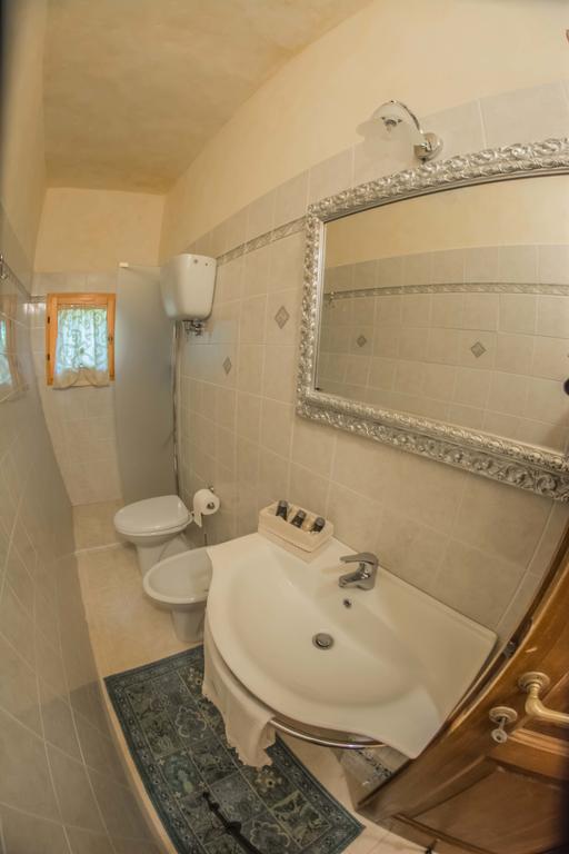 I Due Cipressi Guest House Torrenieri Екстериор снимка
